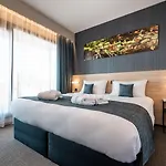 Golden Lakes Hotel 4*