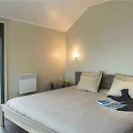 Golden Lakes Hotel