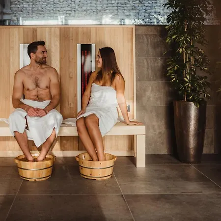 Golden Lakes Отель 4*