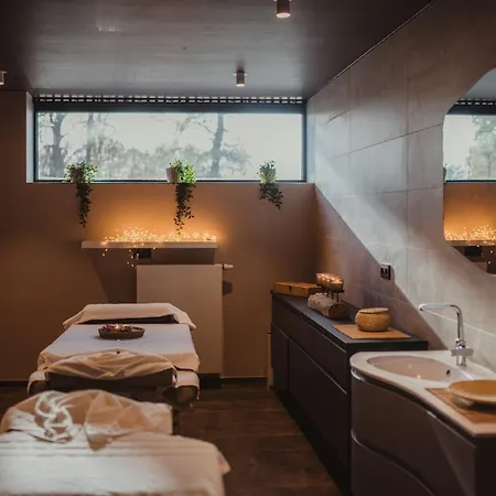 Golden Lakes فندق