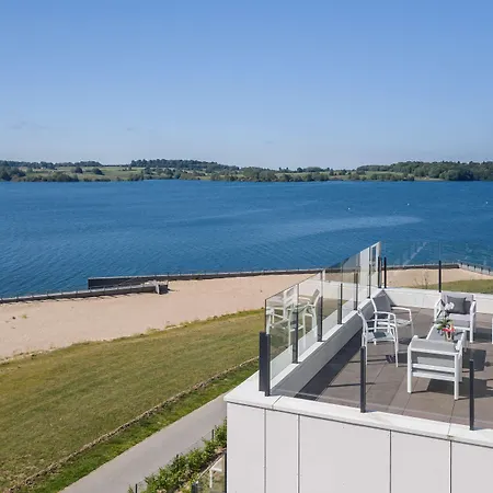 Golden Lakes Отель Boussu-lez-Walcourt