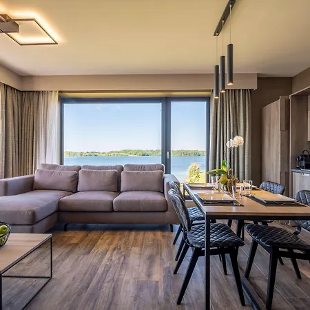 Hotel Western Golden Lakes 4*
