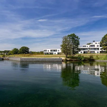 Отель Golden Lakes Boussu-lez-Walcourt