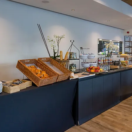 Hotel Golden Lakes 4*