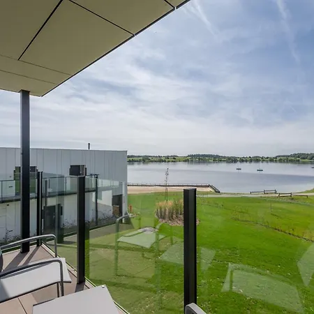 Golden Lakes Отель Boussu-lez-Walcourt