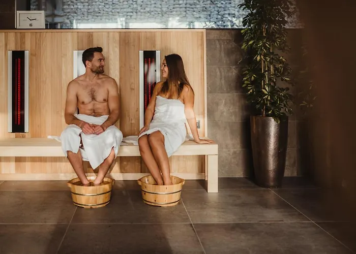 Golden Lakes Hotel 4*