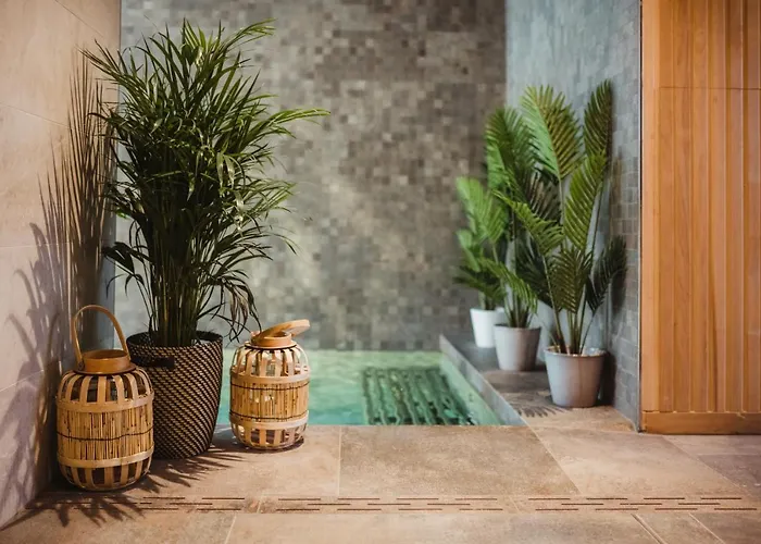 Hotel Golden Lakes 4*