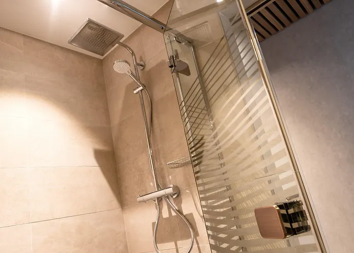 Hotel Golden Lakes 4*