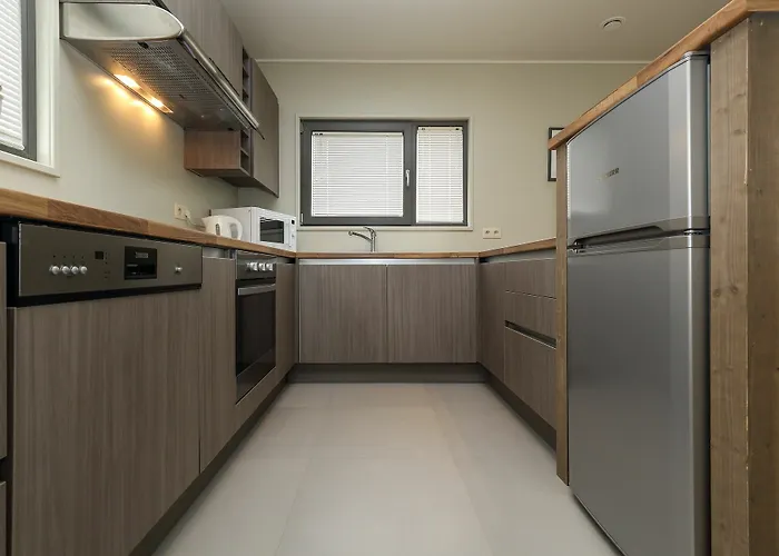 Hotel Golden Lakes 4*